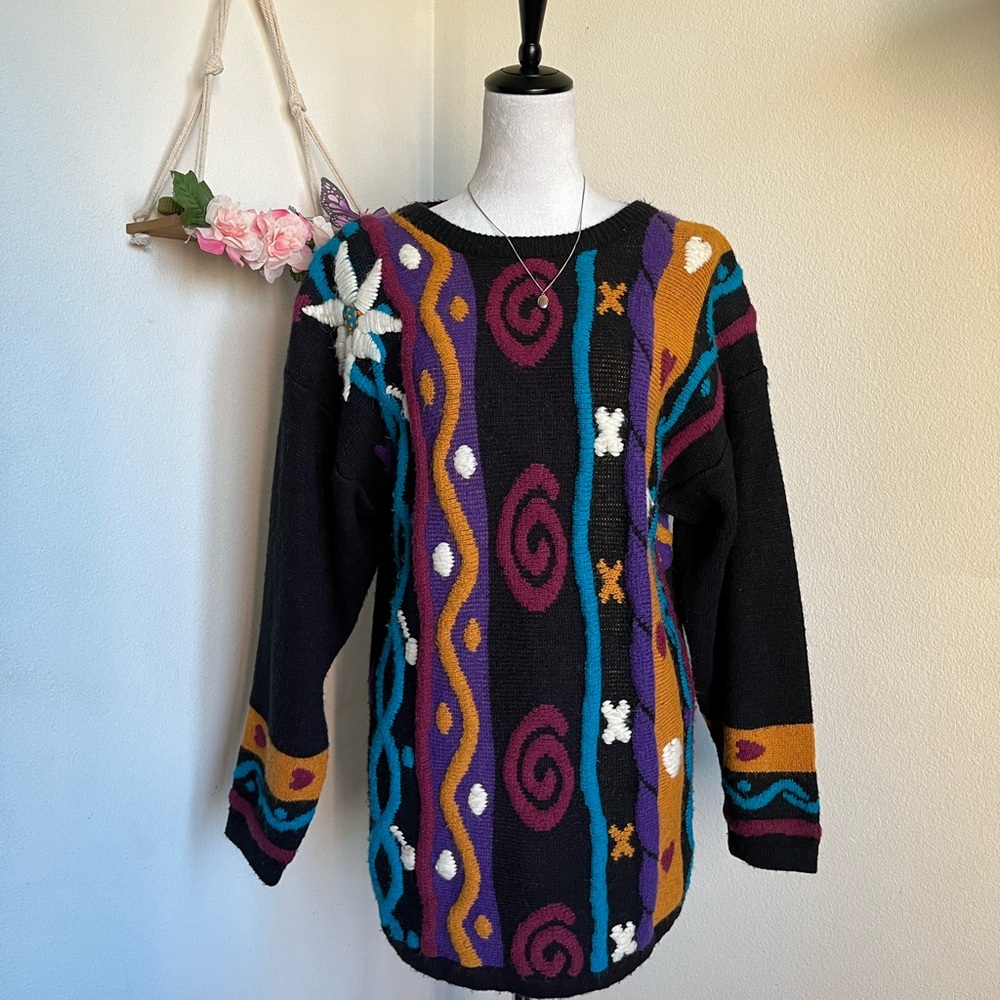 Vintage Colorful Pattern Women's Sweater size small
